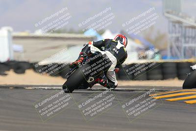 media/Oct-08-2022-SoCal Trackdays (Sat) [[1fc3beec89]]/Turn 16 (125pm)/